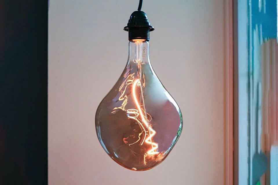 10.Dekoratif Led Ampul SMOKY 4W 120lm PSS165